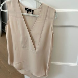Theory Cream/Nude Pink Sleeveless Silk Crossover Blouse Size P